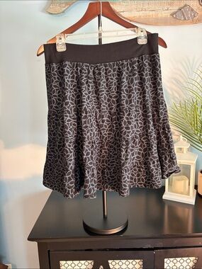 fresh produce Black and Gray Circle-Pattern Skater Skirt
